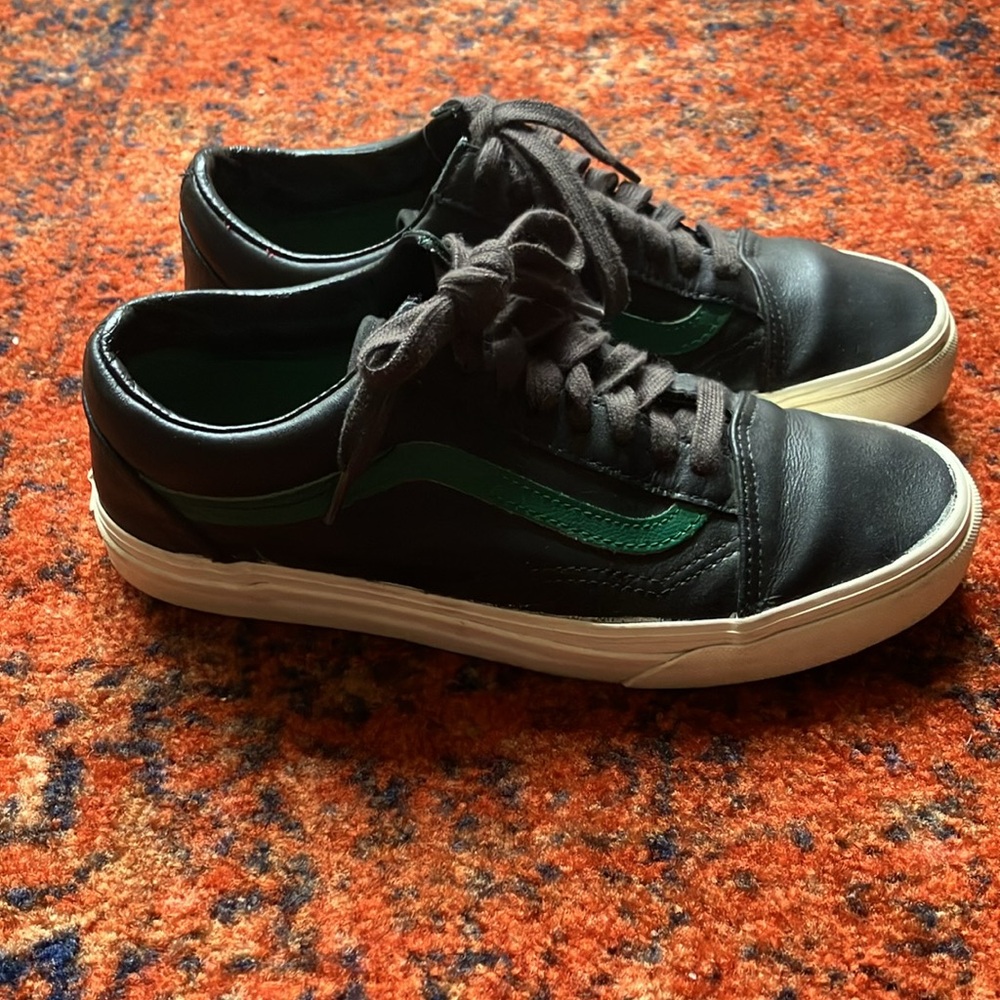 Men’s Leather Vans size 7 1/2